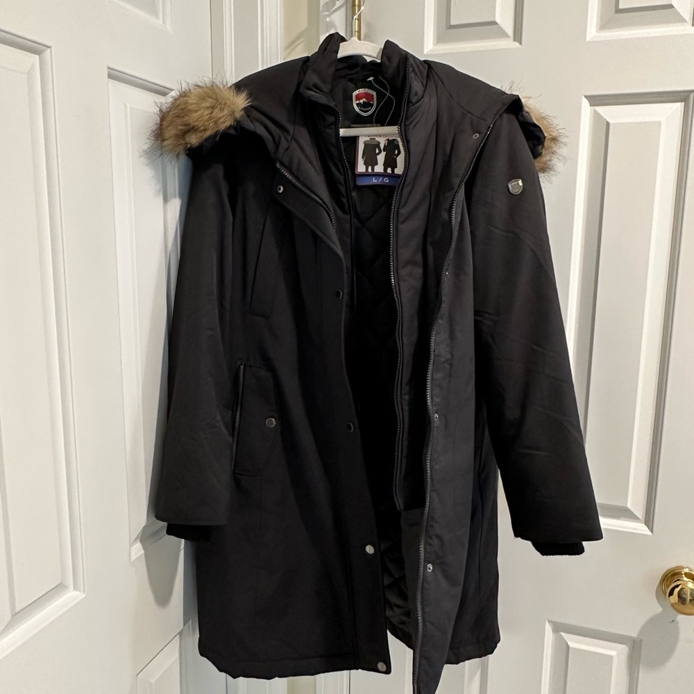 Women's Black Parka Coat with Faux Fur Trim